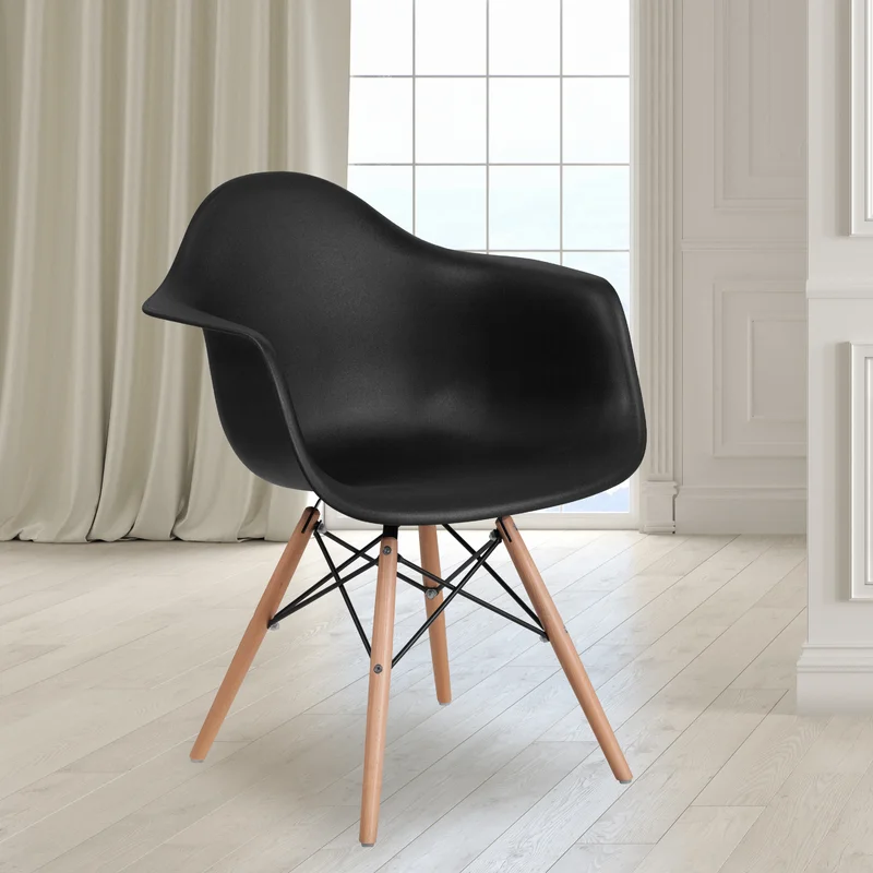 Bistro Eames Chair