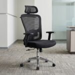 orthopedic High-Back Office Seat featuring an ergonomic black mesh backrest with an integrated lower lumbar cushion, an adjustable headrest, and a polished chrome 5-star caster base.